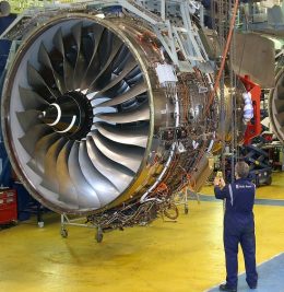 The Engines of Large Airliners and the Costly Challenges Manufacturers ...